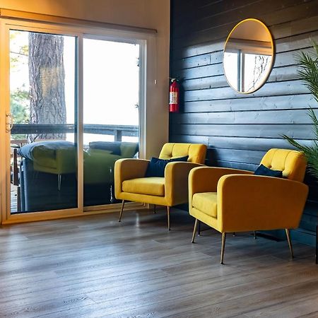 Updated Mountain Cabin Retreat With 180 Views Off Deck And Balcony Running Springs Εξωτερικό φωτογραφία