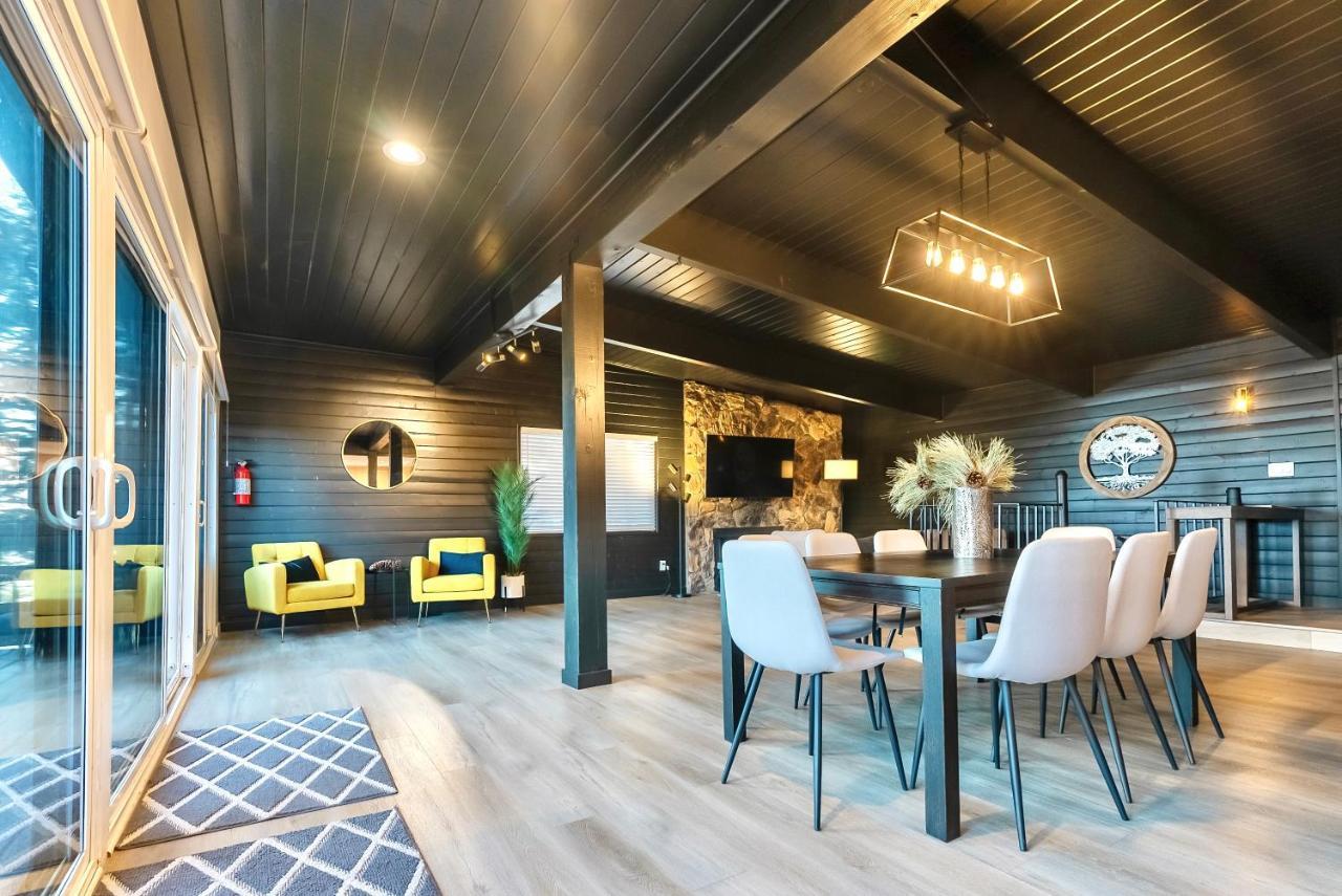 Updated Mountain Cabin Retreat With 180 Views Off Deck And Balcony Running Springs Εξωτερικό φωτογραφία